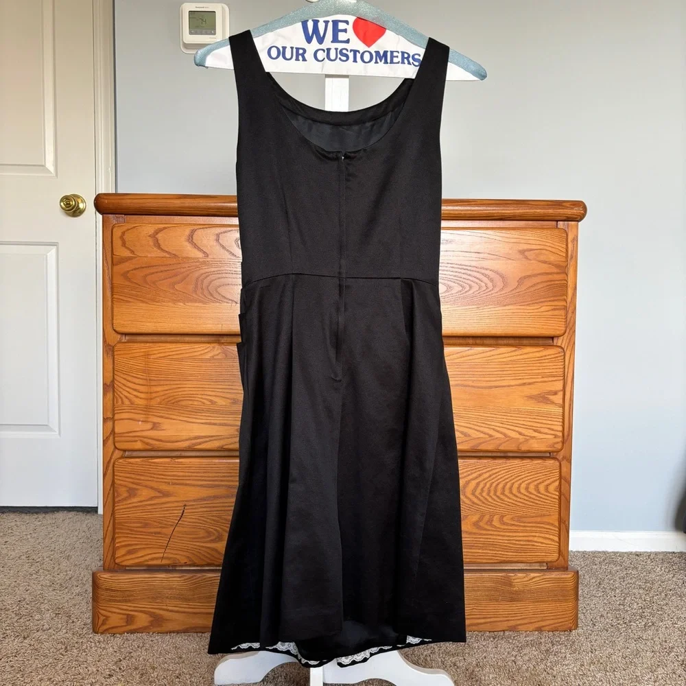 Kate Spade Size 4 Black Bow Dress